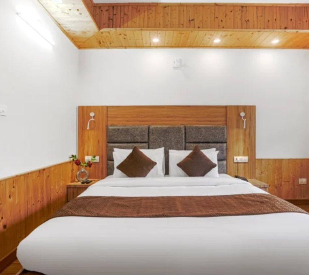 deluxe room divine manali