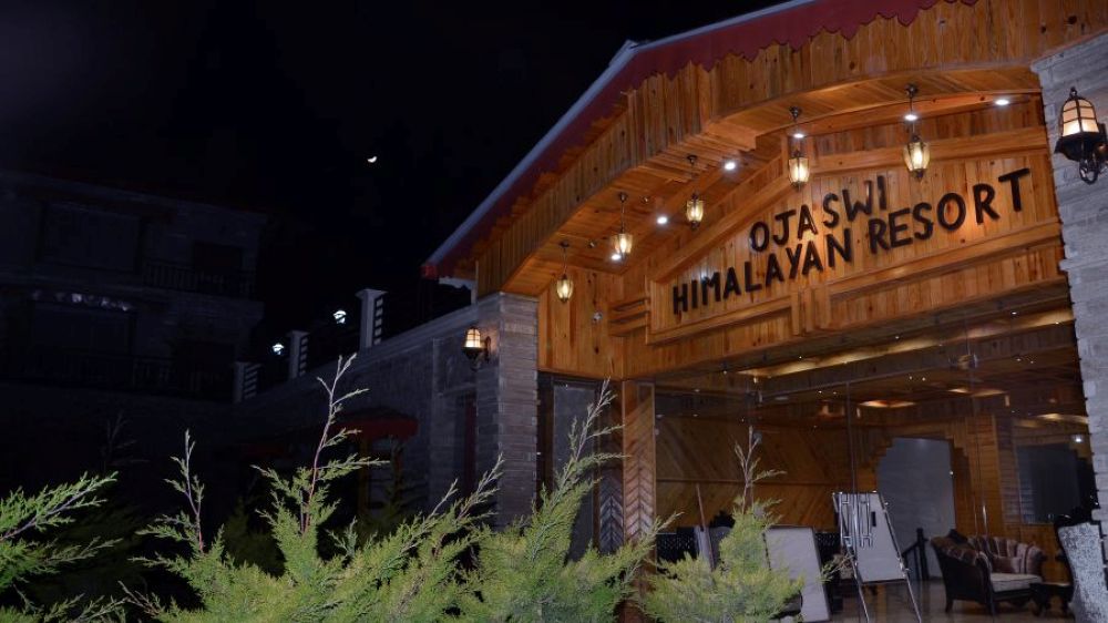 Exterior_View_Ojaswi_Himalayan_Resort_Mukteshwar_11_yepjhg