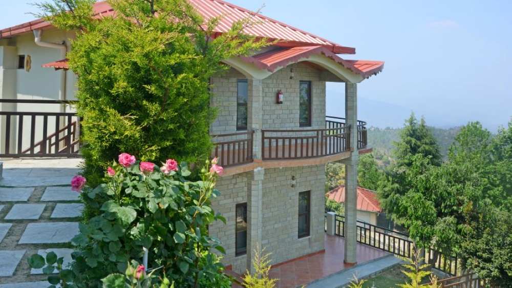 Exterior_View_Ojaswi_Himalayan_Resort_Mukteshwar_8_la6xpw