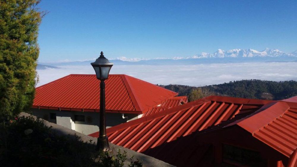 Roof_View_Ojaswi_Himalayan_Resort_Mukteshwar_2_kdktvt