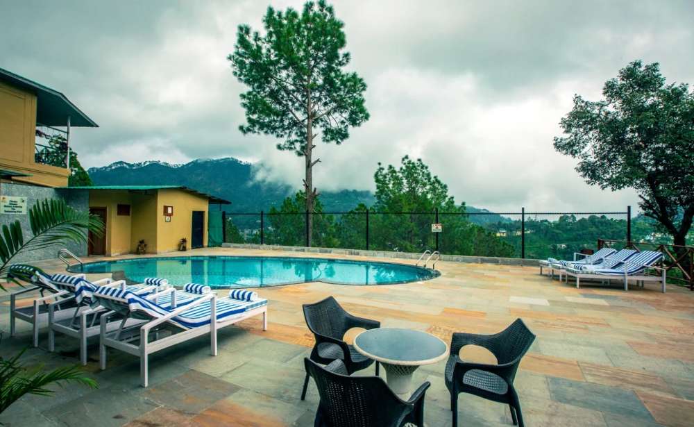 bhimtal-over-view-the-baagh-swimming-pool-2