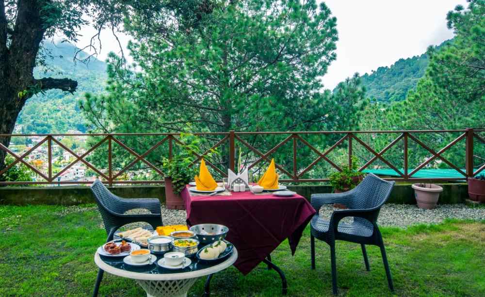 bhimtal-over-view-the-baagh