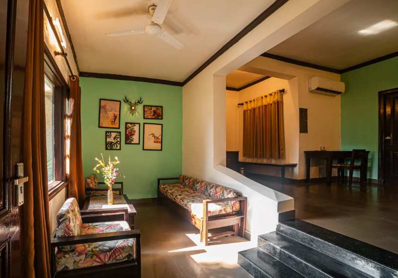 manu maharani deluxe room