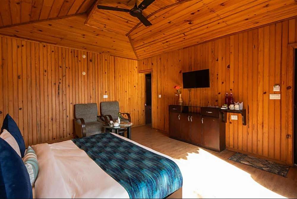 deluxe-room-ojashwi-himalaya-bed-room-1