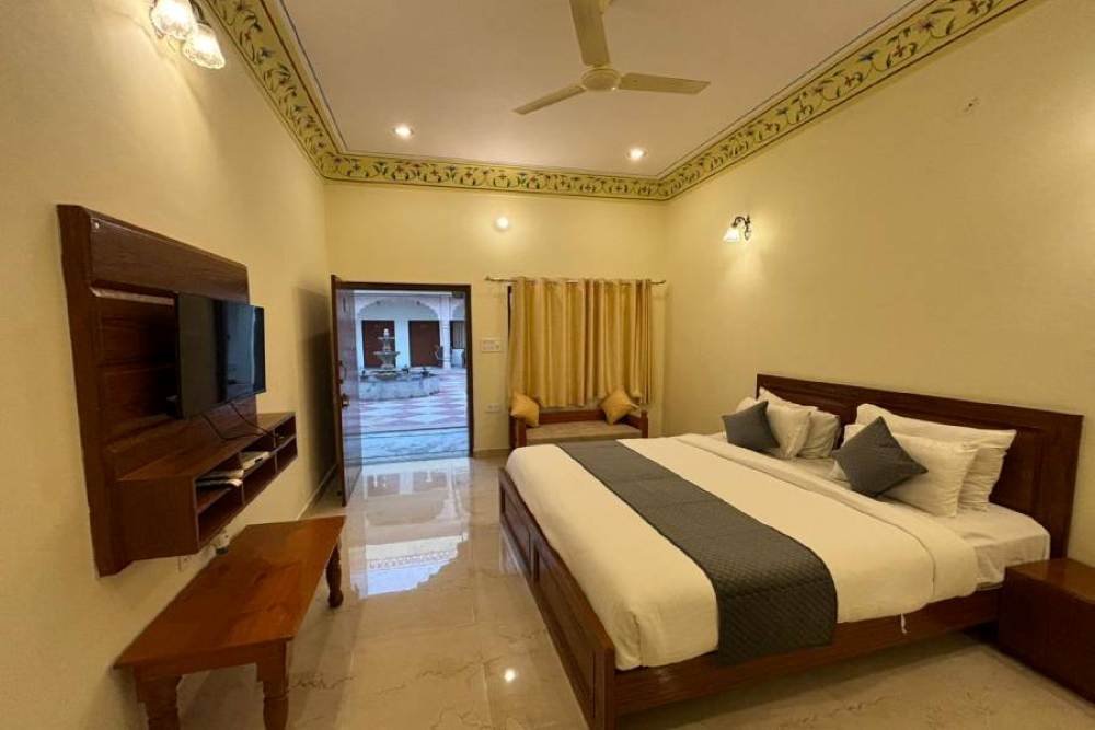 jungle retreat deluxe room