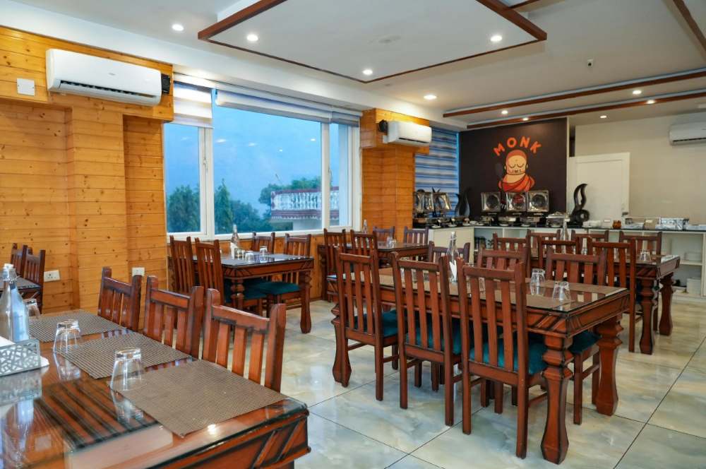 kamay-the-grand-alova-restuarant