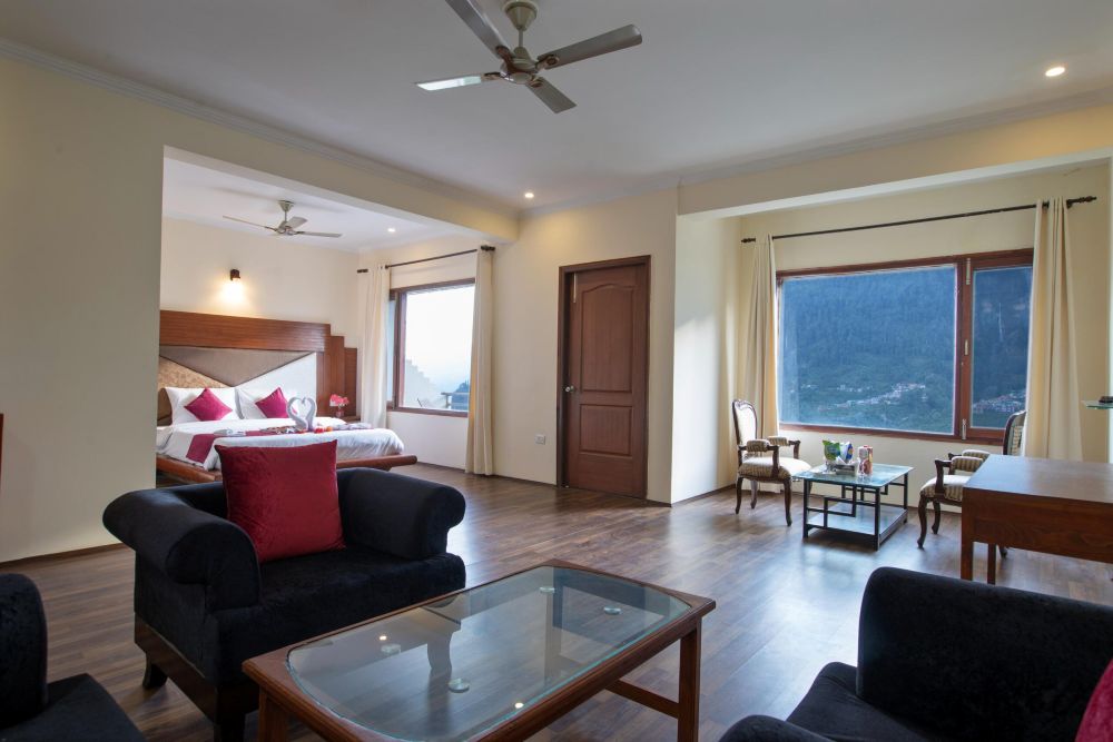 Luxury Suite kapalin resort manali