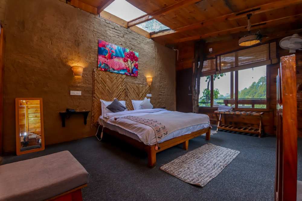 Ganghar-resort-mukteshar-room