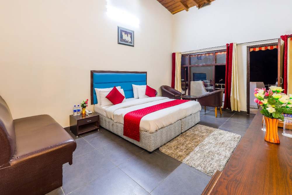 Hotel-Vaapi-Comfort-Inn-deluxe-room