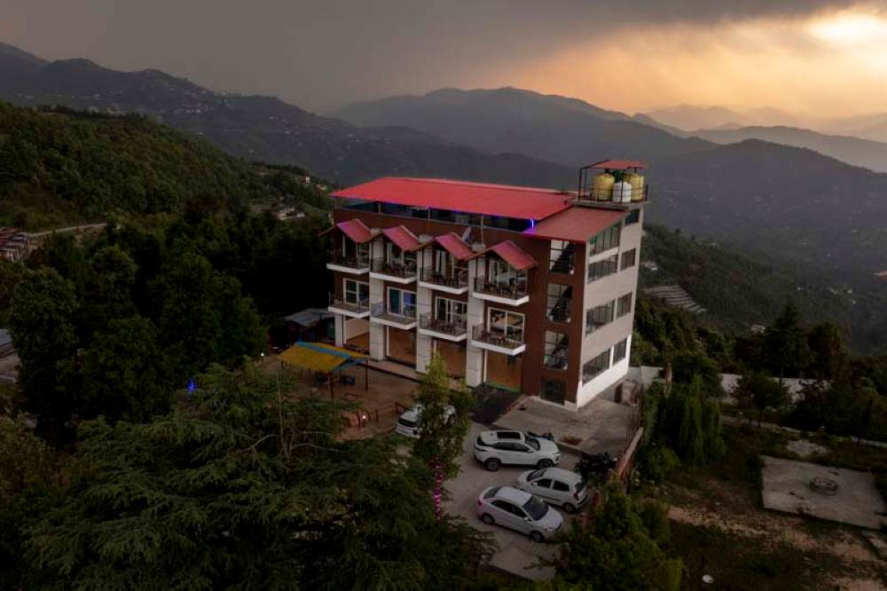 The-Treat-Resort-Mukteshwar-outer-view Mukteshwar Treat Resort