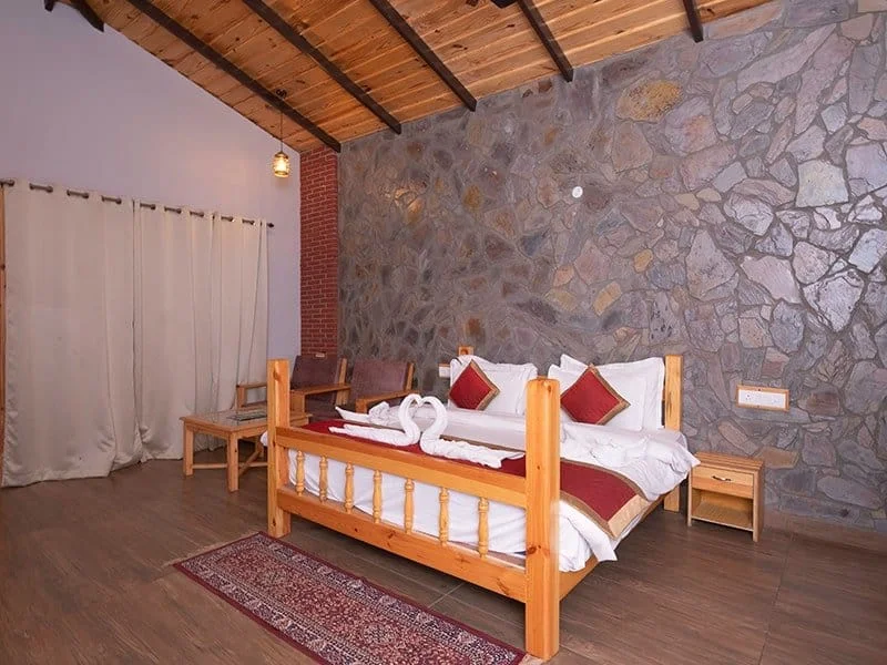 Tiger Den Rooms