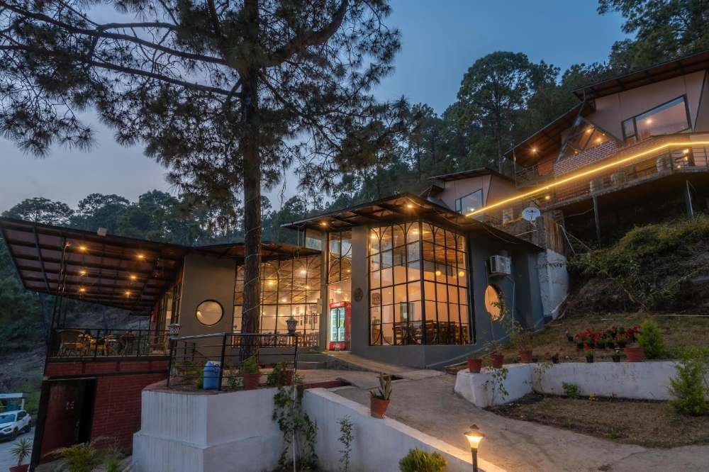 tatvam resort lansdowne