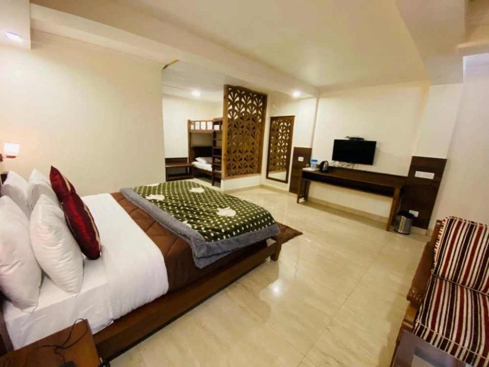 hotel aroma nainital