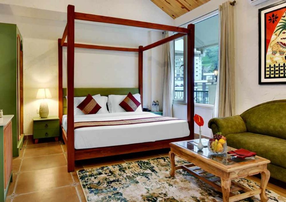 tiaraa-lite-club-Royal-room-with-balcony Club Royal Villa with Balcony & Mountain