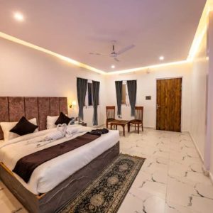 Deluxe Room kainchi divine