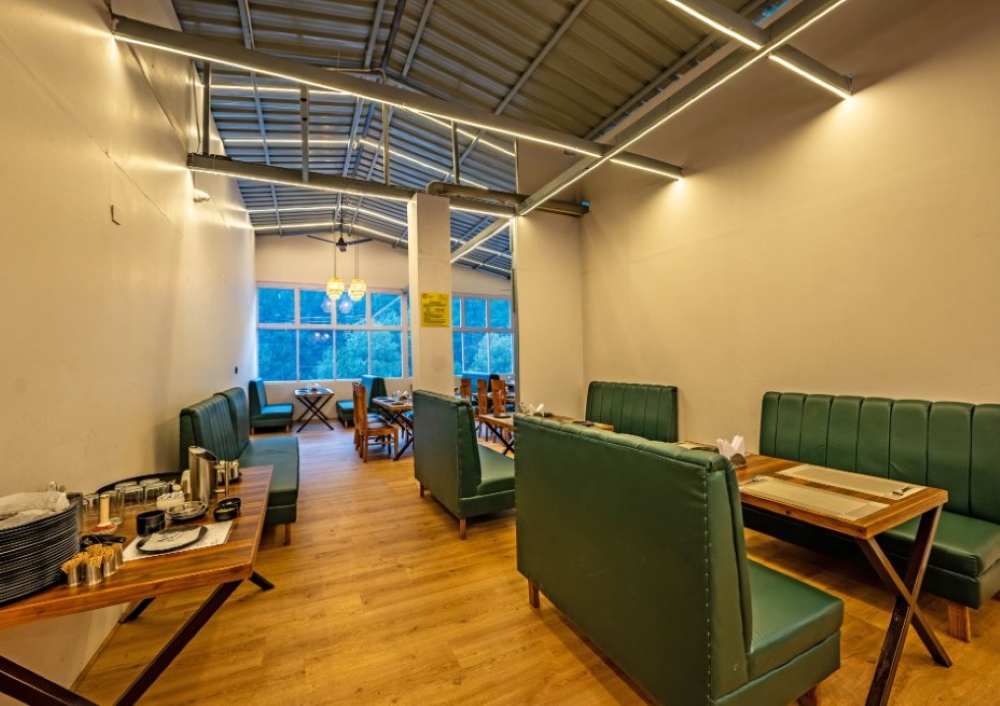 kainchi_divine_retreat_hotel_front_restuarent1