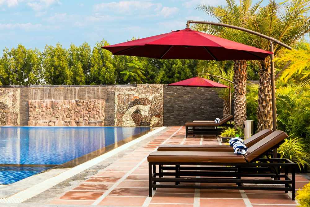 Corbett-Elegant-Retreat-Resort-swimming-pool
