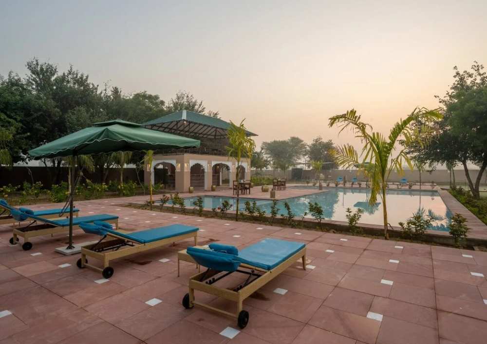 aangan-resort-ranthambore-swimming-pool