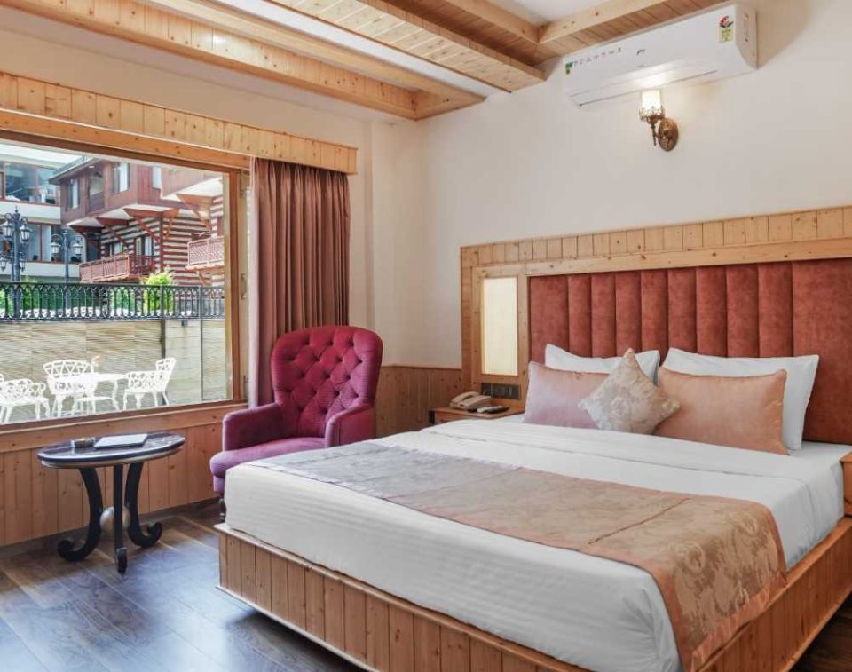 deluxe cottage room sandhya village manali