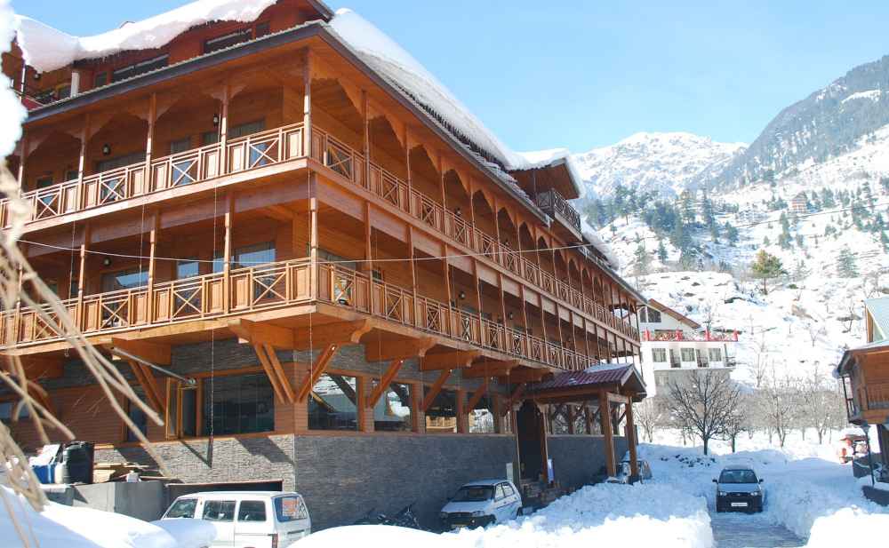 sandhya-village-manali-building-outside-view