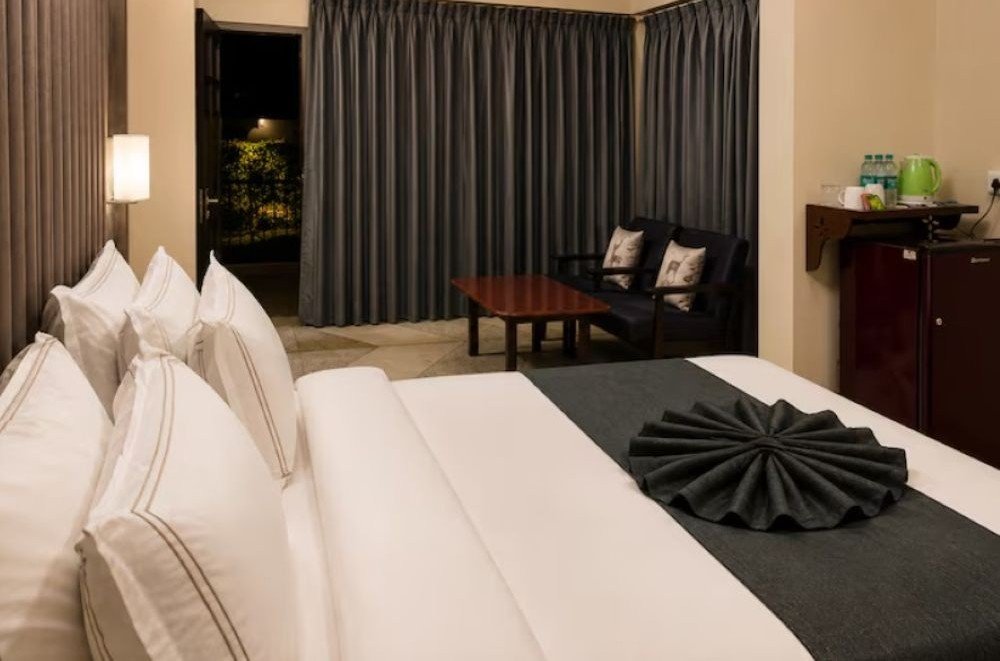Bel-la-Monde-Riverside-Resort-Jim-Corbett-deluxe-room-inside-view