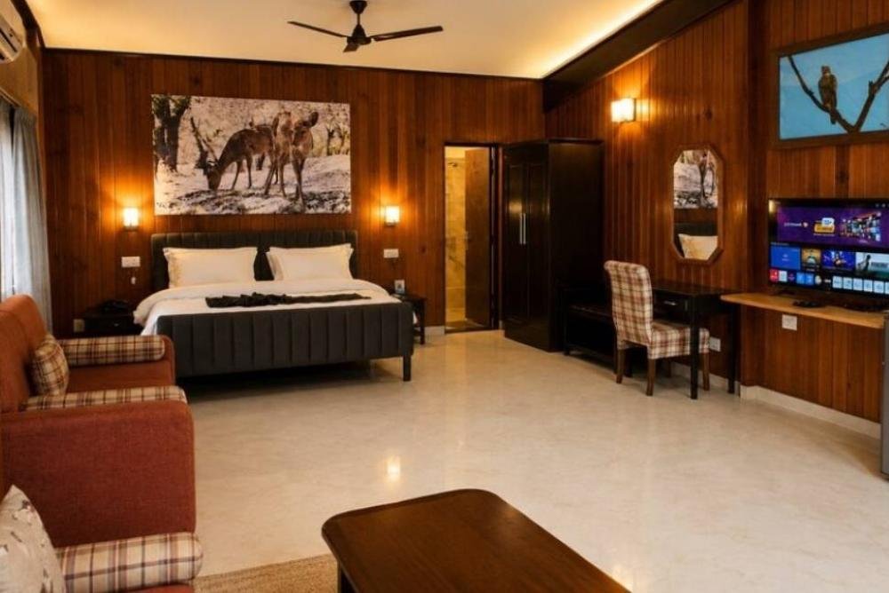 Bel-la-Monde-Riverside-Resort-Jim-Corbett-deluxe-room-inside-view1