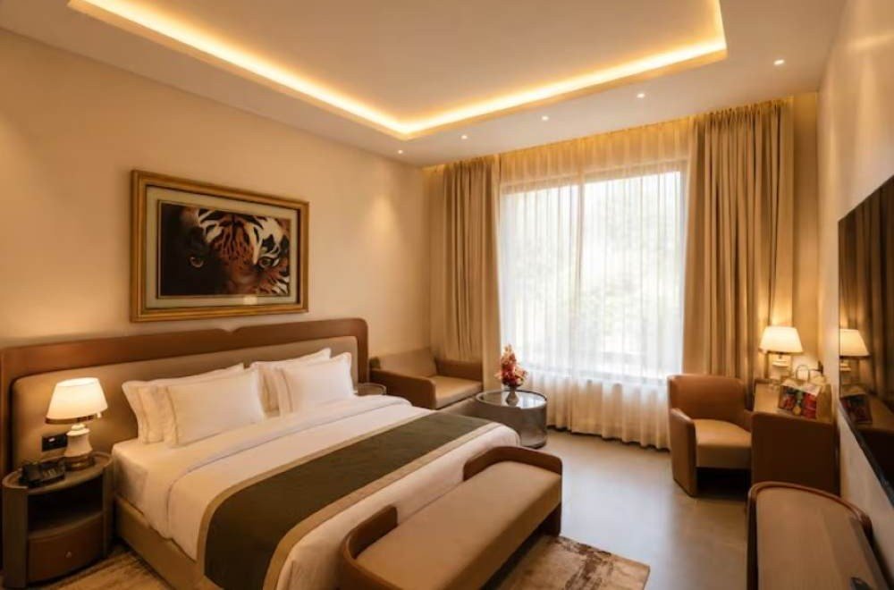 Bel-la-Monde-Riverside-Resort-Jim-Corbett-executive-bedroom5