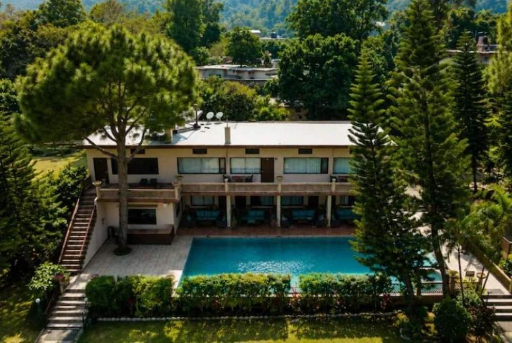 Bel-la-Monde-Riverside-Resort-Jim-Corbett-riverside-tiger-den-room