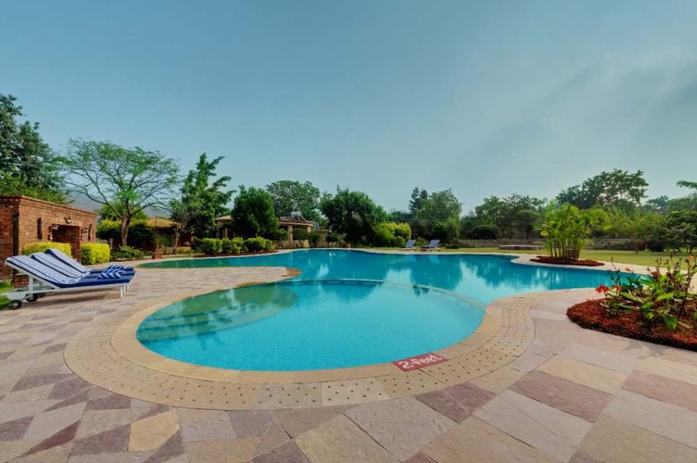 Tarangi-Resort-Spa-Jim-corbett-resort-swimming-pool-view
